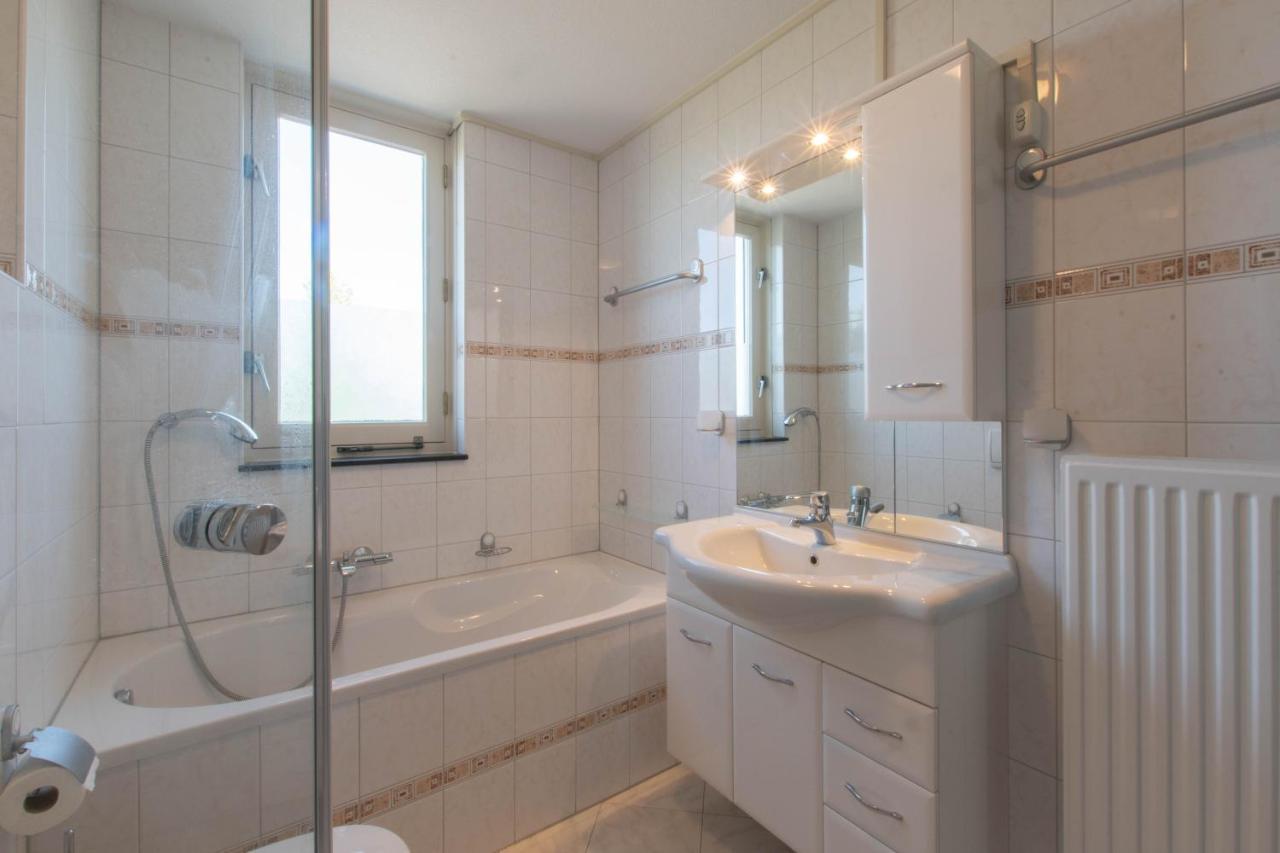 Vakantiehuis Aan Het Veerse Meer Kortgene Luaran gambar